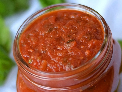 Special Pizza Sauce Making and Conserving